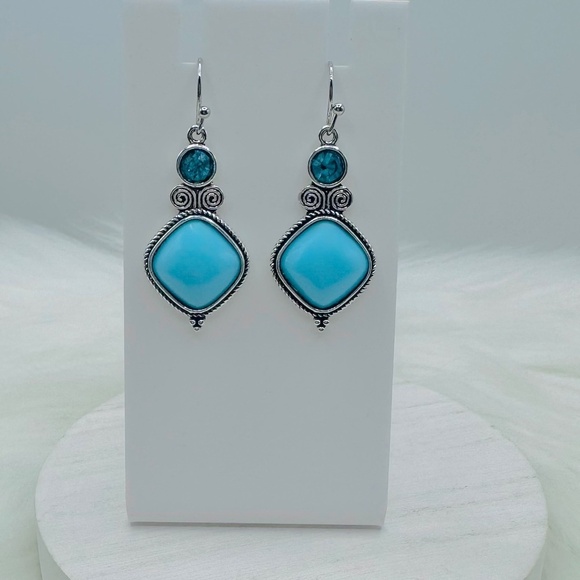 Boho Style Fashion Statement Earrings - Picture 3 of 3